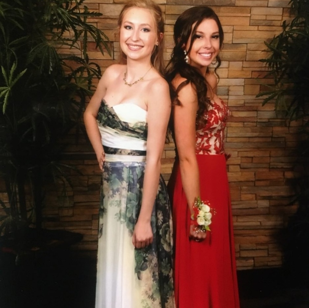 Sherri hill prom dress RED